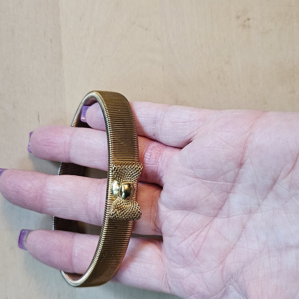 Gold Bow Bracelet